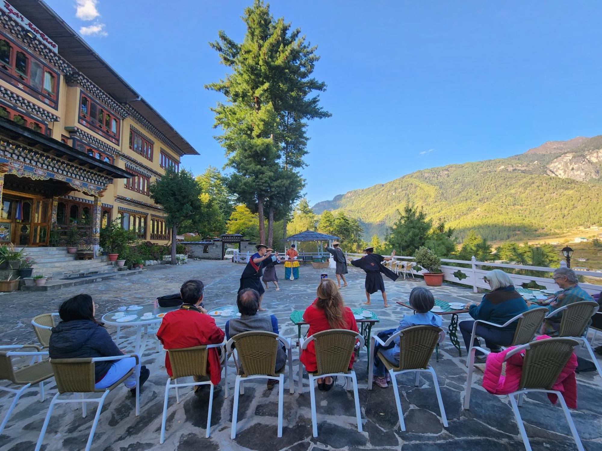 Tiger'S Nest Resort - Best Resort In Paro Exterior photo